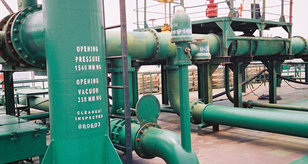 Venting of cargo tanks