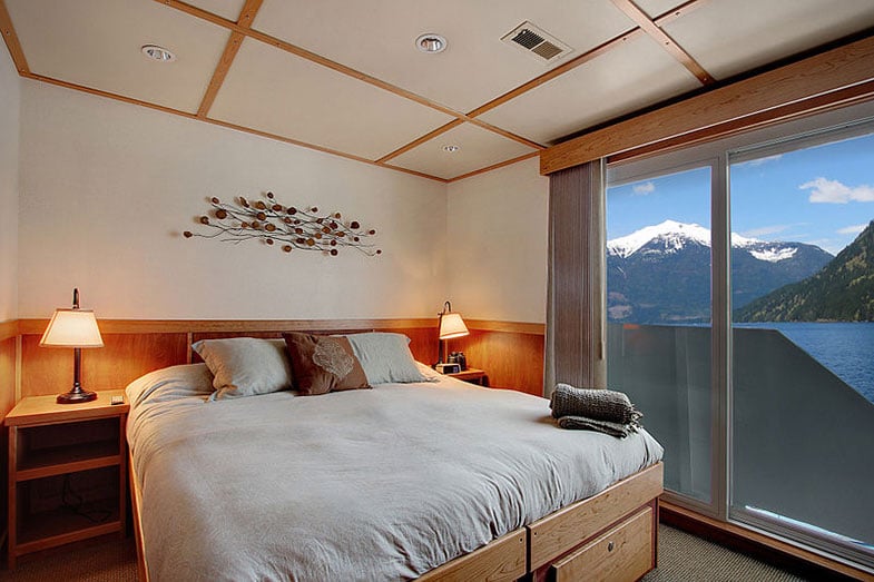 Captain’s Quarters in English Ships