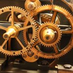 Gearing for screw engines and its abandonment
