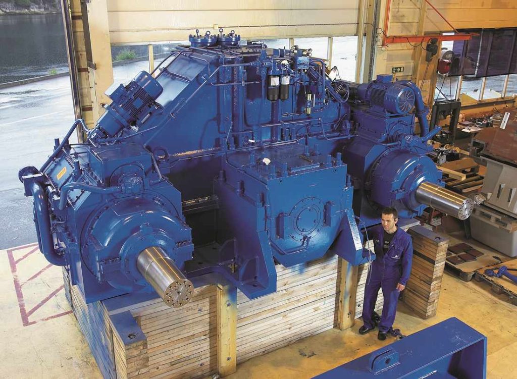 Reduction Gearbox on Medium Speed Engines on Ships