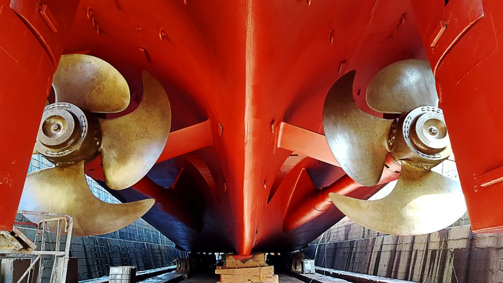 Different Ways To Reduce Ship Propeller Vibrations And Increase Its Efficiency