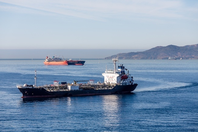 Understanding Different Types Of Manoeuvres of a Vessel