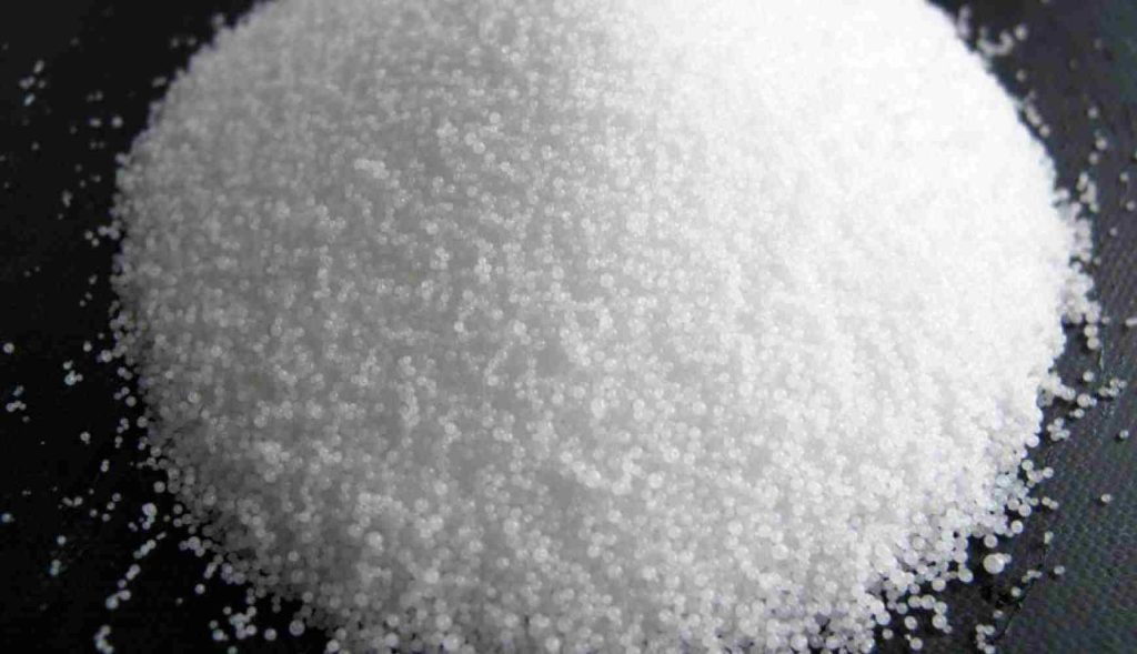 Caustic Soda in Water Treatment