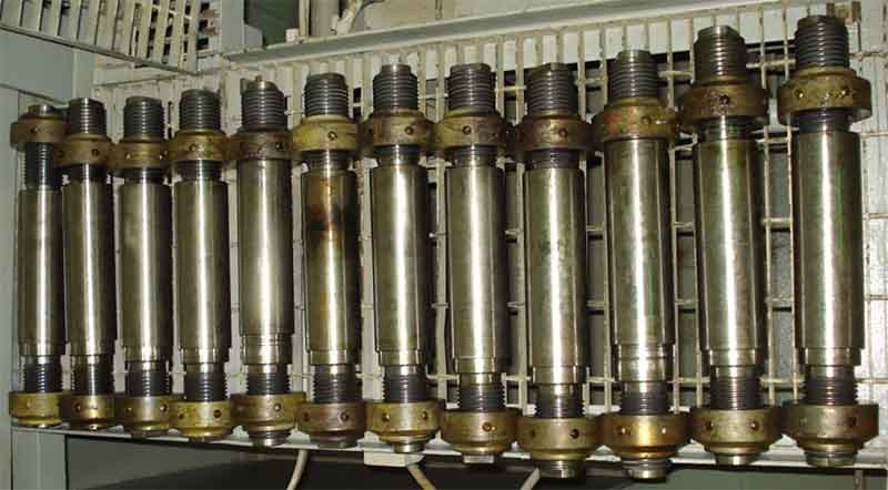 Jack Bolts for Marine Engine and the Procedure for Tensioning